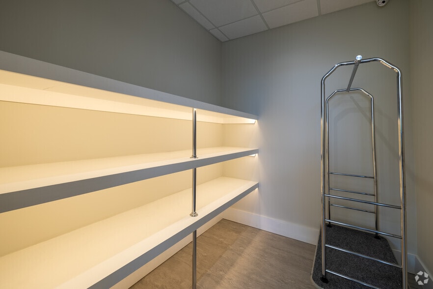 1722-1744 Springfield Ave, Maplewood, NJ for sale - Interior Photo - Image 2 of 30