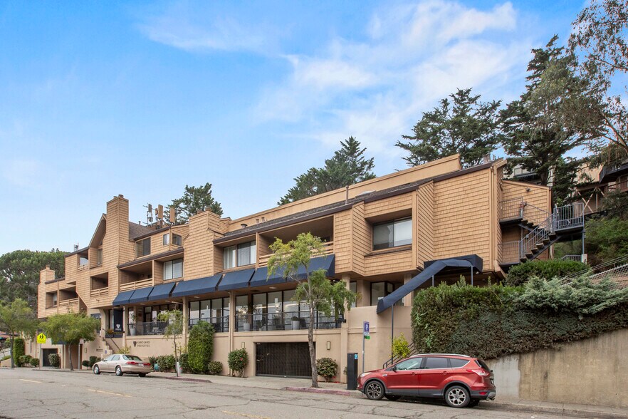 1900 Mountain Blvd, Oakland, CA à vendre - Photo du bâtiment - Image 2 de 14