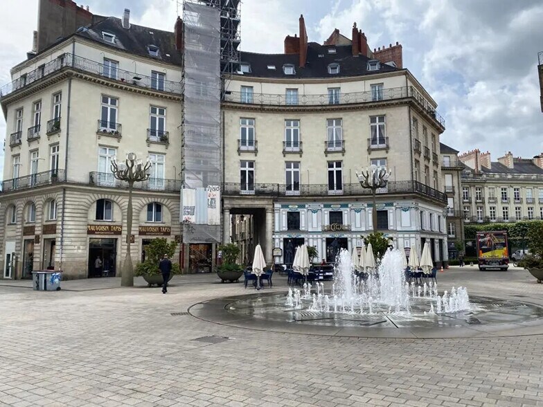 Commerce de détail dans Nantes à louer - Photo du bâtiment - Image 2 de 9