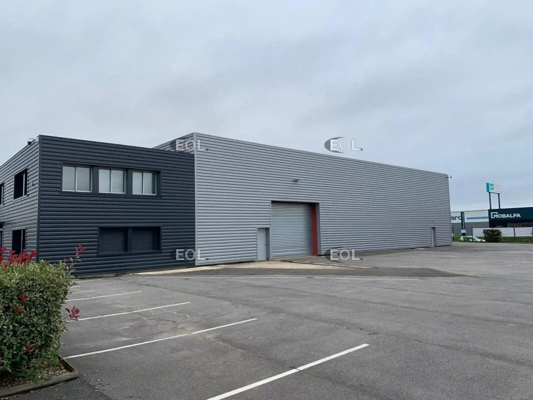 Flex dans Sainte-Geneviève-des-Bois à louer Photo du bâtiment- Image 1 de 13