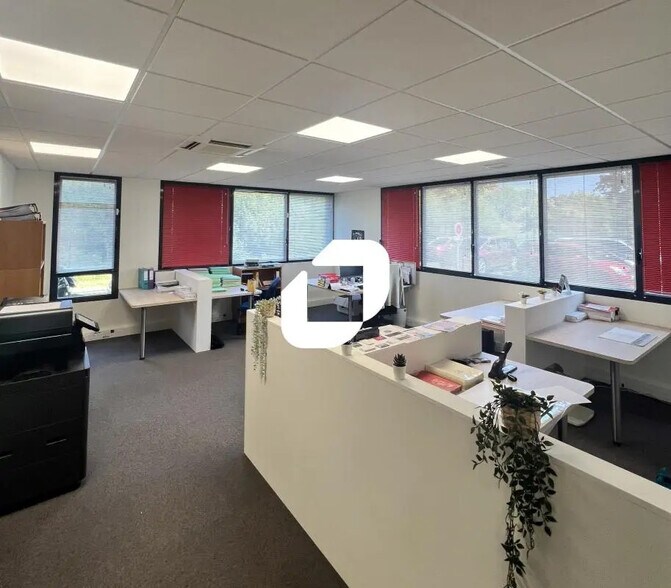 Bureau dans Haute-Goulaine à louer - Photo intérieure - Image 2 de 4