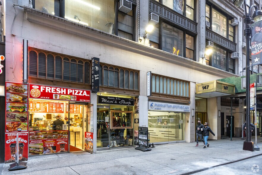 147 W 35th St, New York, NY à louer - Photo du bâtiment - Image 2 de 6
