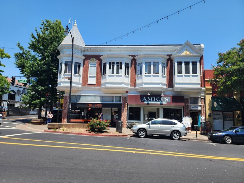 1242 4th St, San Rafael, CA à vendre - Photo du bâtiment - Image 1 de 14