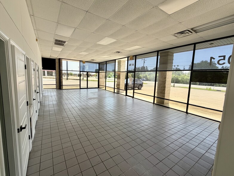 8051 Boulevard 26, North Richland Hills, TX for sale - Building Photo - Image 1 of 22