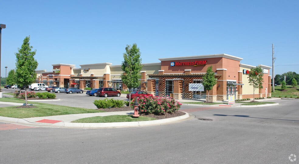 11601 E 40 Hwy, Kansas City, MO à louer - Photo du bâtiment - Image 2 de 8