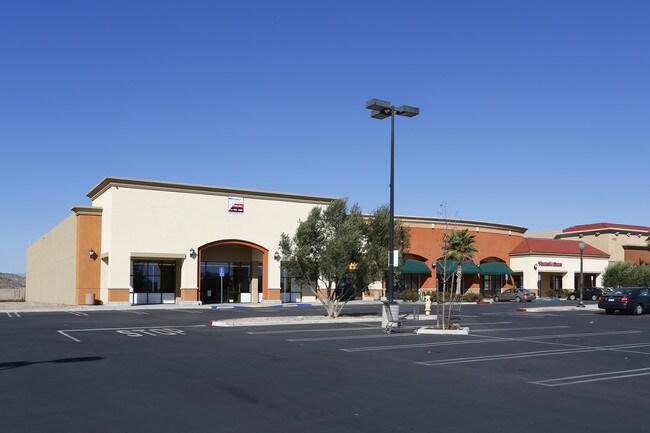 Plus de détails pour 4672-4722 W Florida Ave, Hemet, CA - Commerce de détail à louer