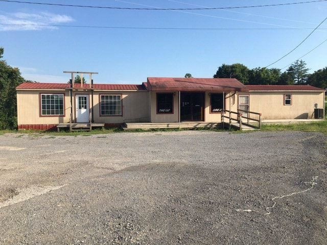 21 Bill Hunter Rd, Celina, TN for sale - Building Photo - Image 1 of 1