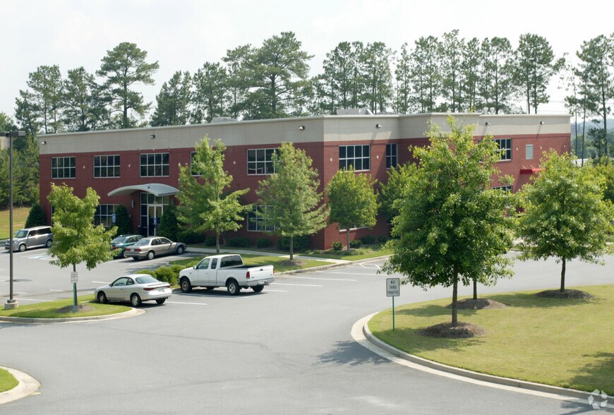 2053 Franklin Way SE, Marietta, GA à louer - Photo du bâtiment - Image 2 de 10