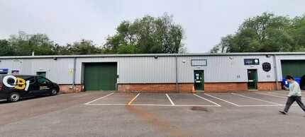 Bath Rd, Stroud for lease Building Photo- Image 1 of 3