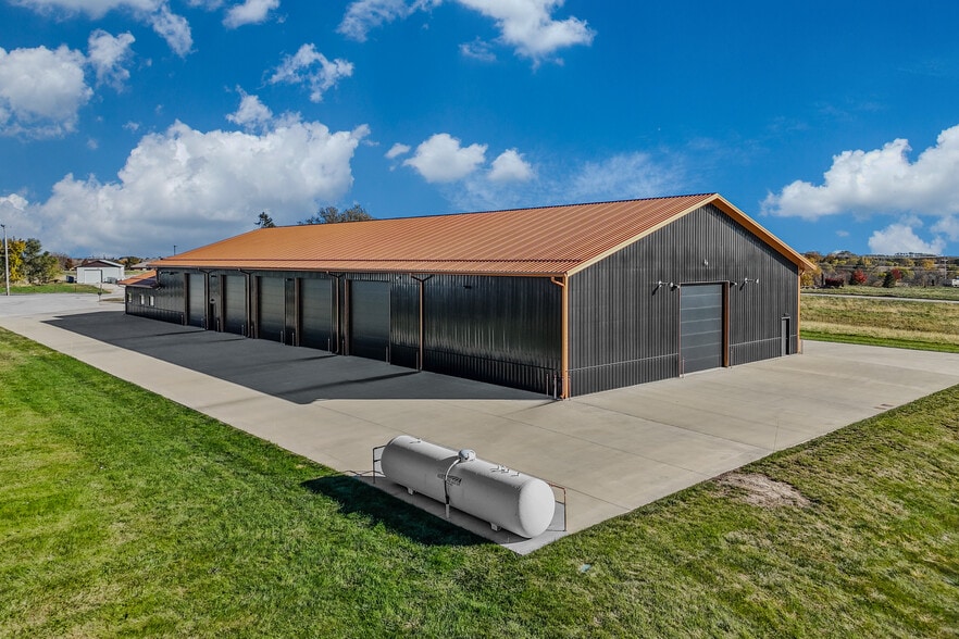 33083 Ute Ave, Waukee, IA for sale - Building Photo - Image 2 of 85