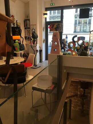 Plus de détails pour Commerce de détail à vendre