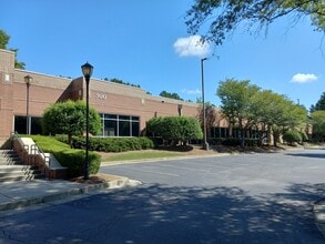 1255 Lakes Pky, Lawrenceville, GA for lease Building Photo- Image 2 of 3