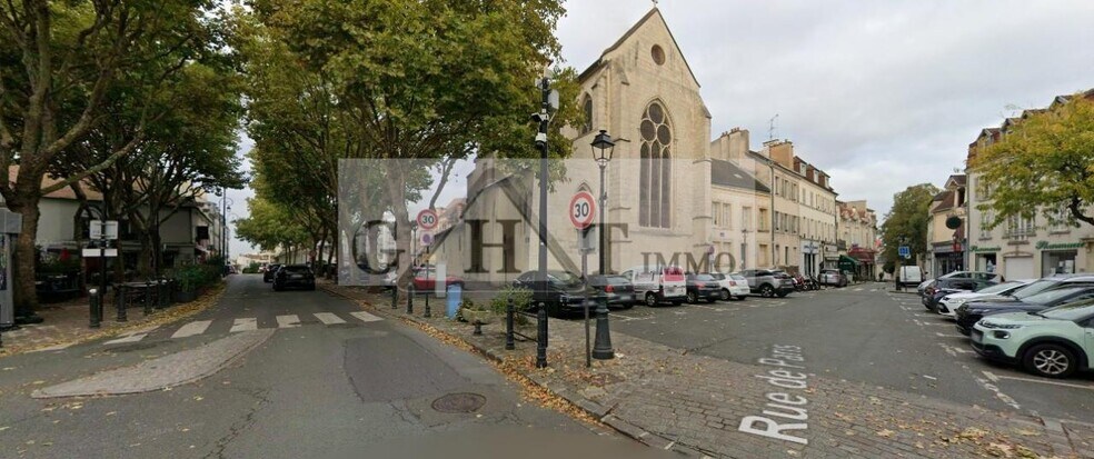 Commerce de détail dans Saint-Maur-des-Fossés à louer - Photo du bâtiment - Image 2 de 3