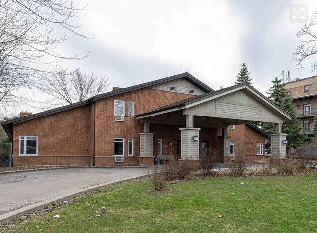 11810 Av Du Bois-De-Boulogne, Montréal, QC à vendre Photo du bâtiment- Image 1 de 10