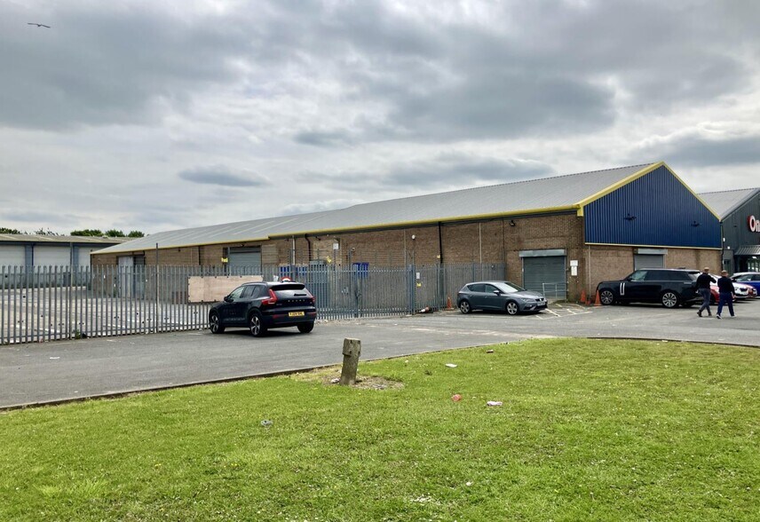 149-151 Watling Rd, Bishop Auckland for lease - Building Photo - Image 1 of 1