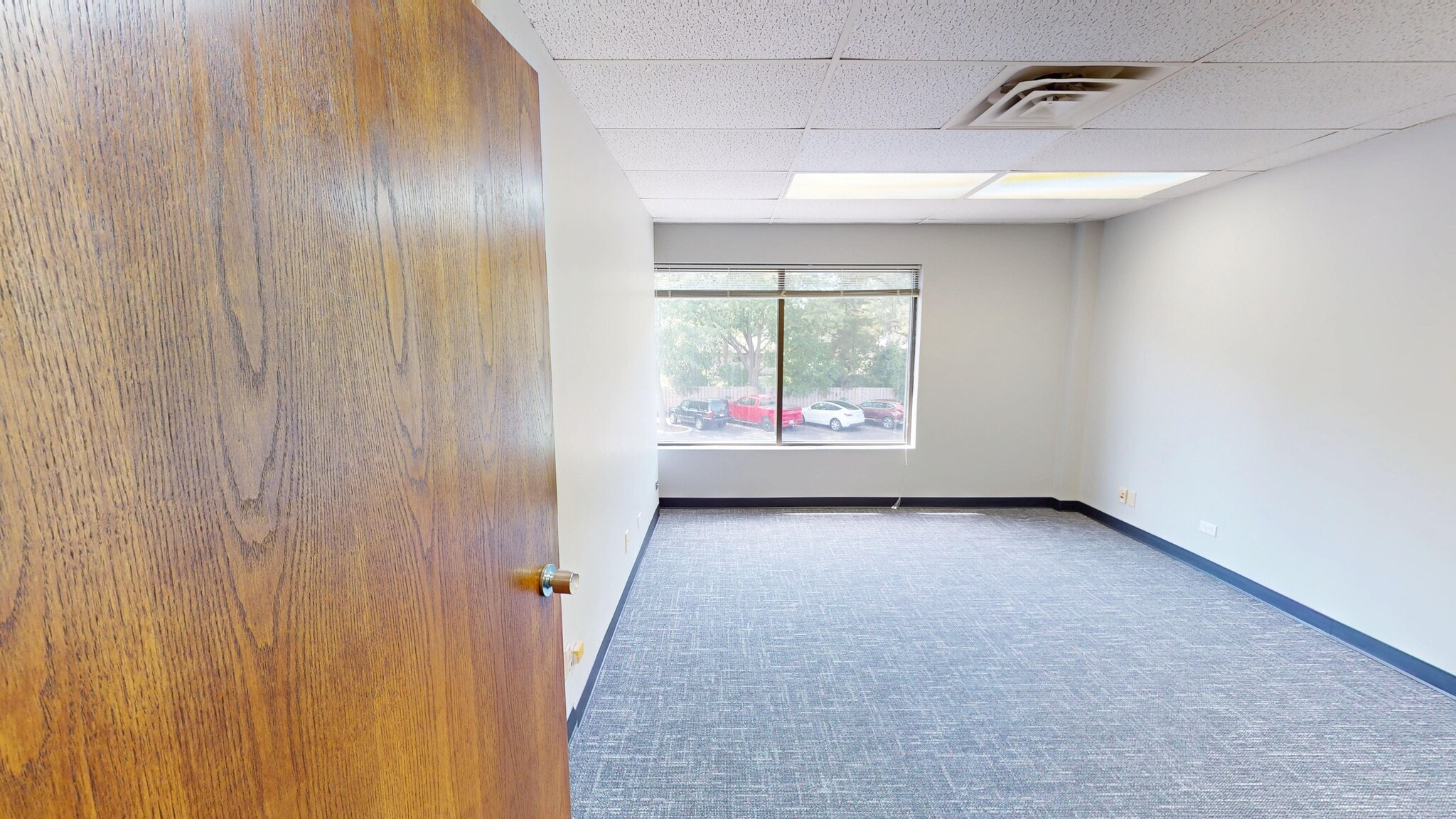 805-815 E Rand Rd, Arlington Heights, IL for lease Interior Photo- Image 1 of 13