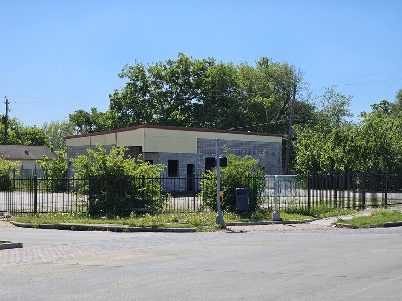10601 Martin Luther King Blvd, Houston, TX à vendre - Photo du bâtiment - Image 2 de 11