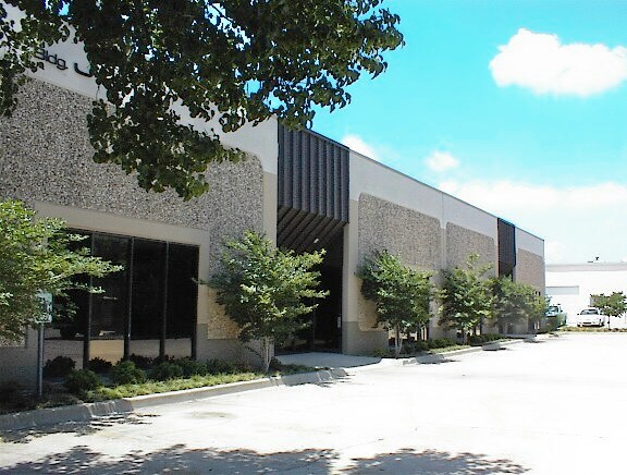 210 W Wilshire Blvd, Oklahoma City, OK à louer - Photo du bâtiment - Image 3 de 14