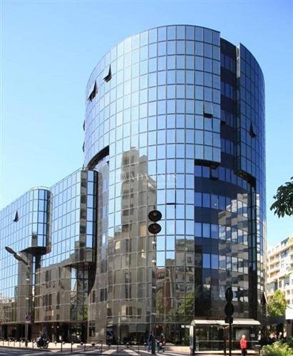 44 Avenue Georges Pompidou, Levallois-Perret à louer - Photo du bâtiment - Image 1 de 4