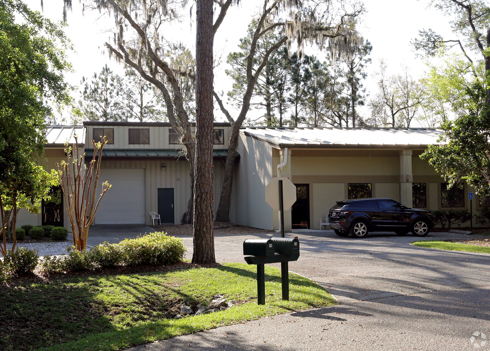 16 Finch St, Hilton Head, SC à louer Photo du bâtiment- Image 1 de 15