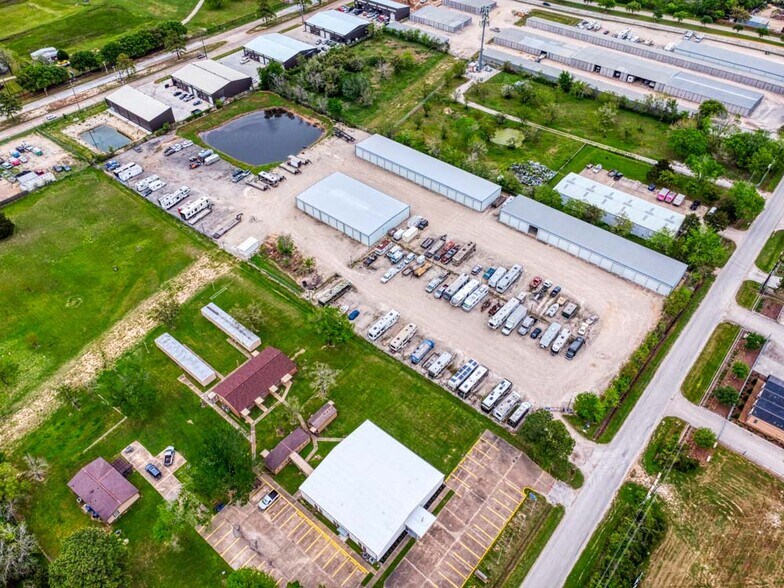 17610 French Rd, Houston, TX à louer - Aérien - Image 2 de 7