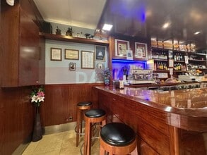 Commerce de détail dans Barcelone, Barcelona à louer Photo intérieure- Image 2 de 3