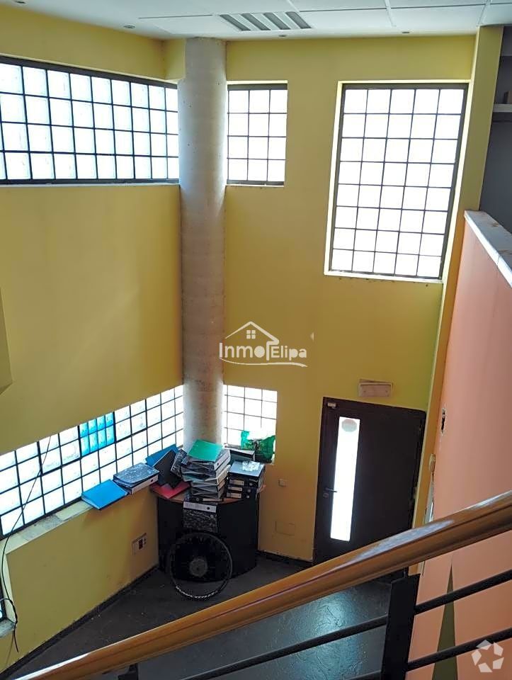 Retail in Madrid, Madrid for lease Interior Photo- Image 1 of 2