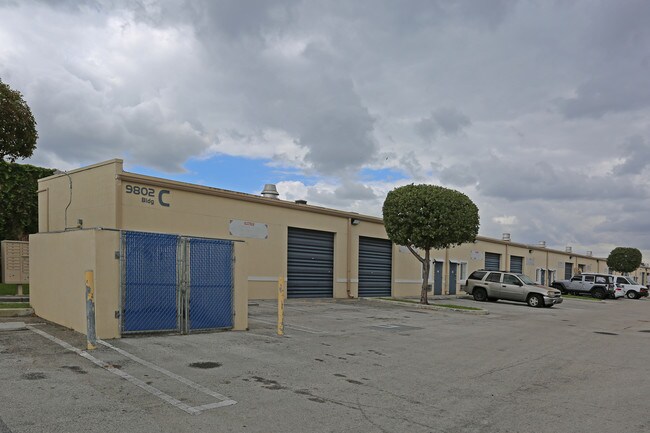 More details for 9802 NW 80th Ave, Hialeah, FL - Industrial for Lease