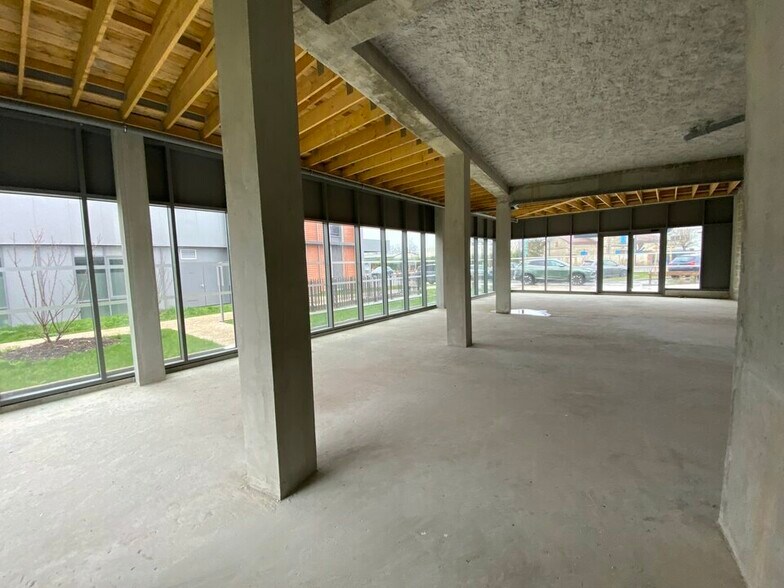 Retail in Bruges for lease - Interior Photo - Image 3 of 10