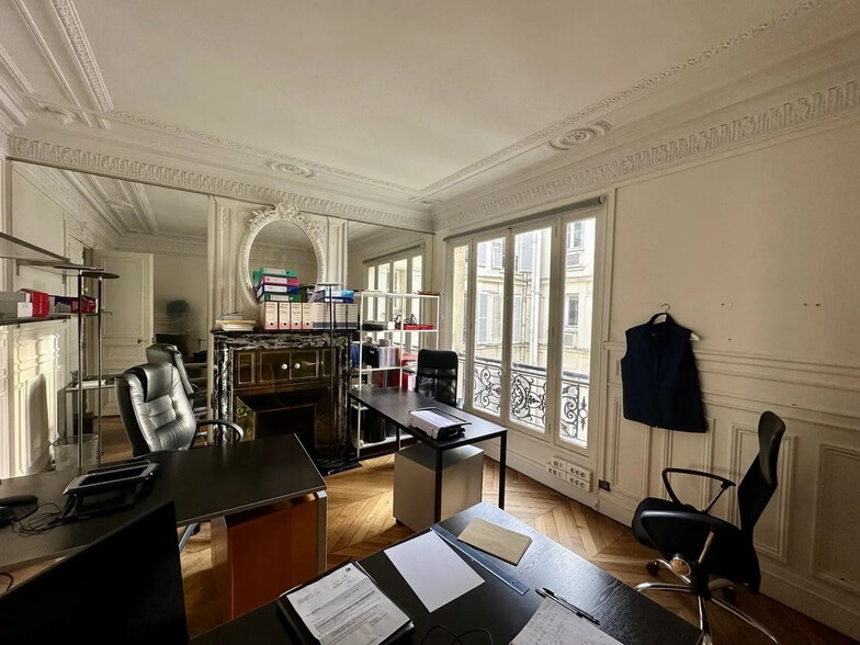 49 Rue De Prony, Paris for lease - Interior Photo - Image 3 of 11