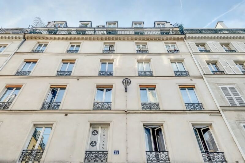 Office in Paris for sale - Building Photo - Image 1 of 14