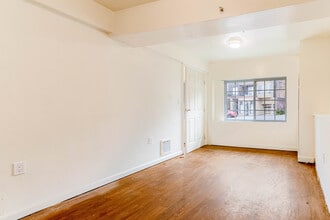 5530-5532 Mission St, San Francisco, CA for lease Interior Photo- Image 2 of 4