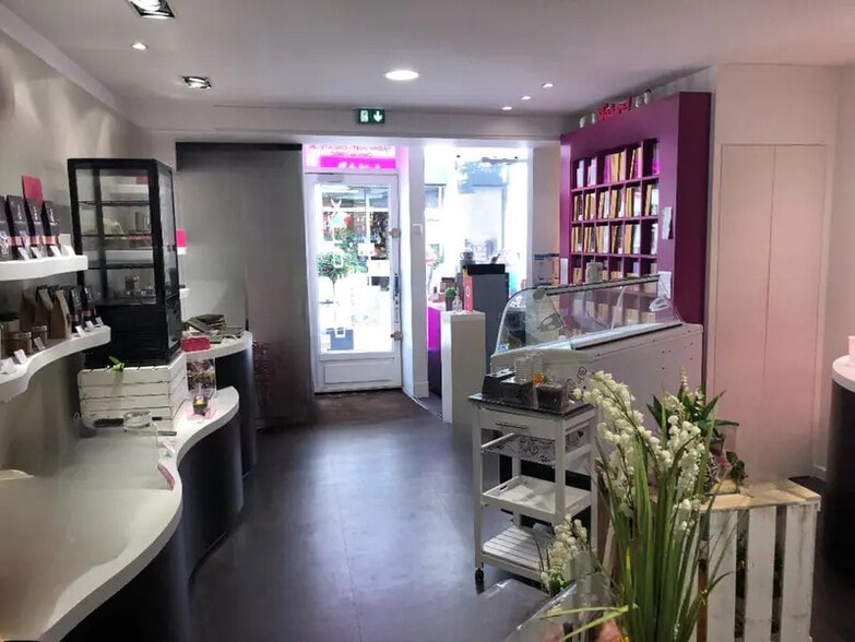 15 Rue Des Forges, Dijon for lease - Interior Photo - Image 2 of 6