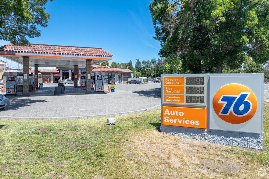 171-185 Branham Ln, San Jose, CA for lease - Primary Photo - Image 2 of 4