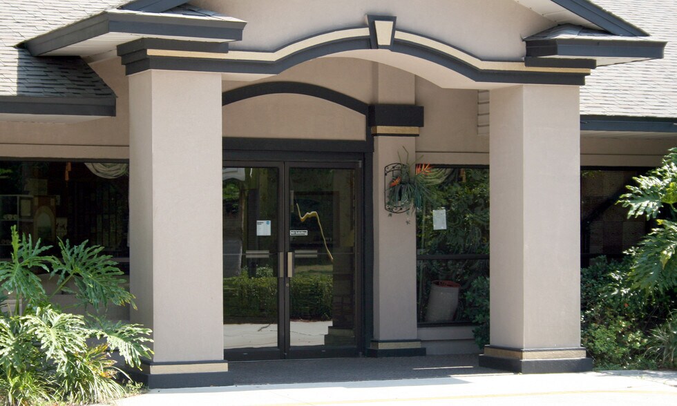 7002 Normandy Blvd, Jacksonville, FL à louer - Photo du bâtiment - Image 2 de 20