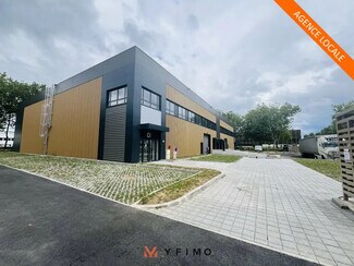 Plus de détails pour Local d'activités à louer