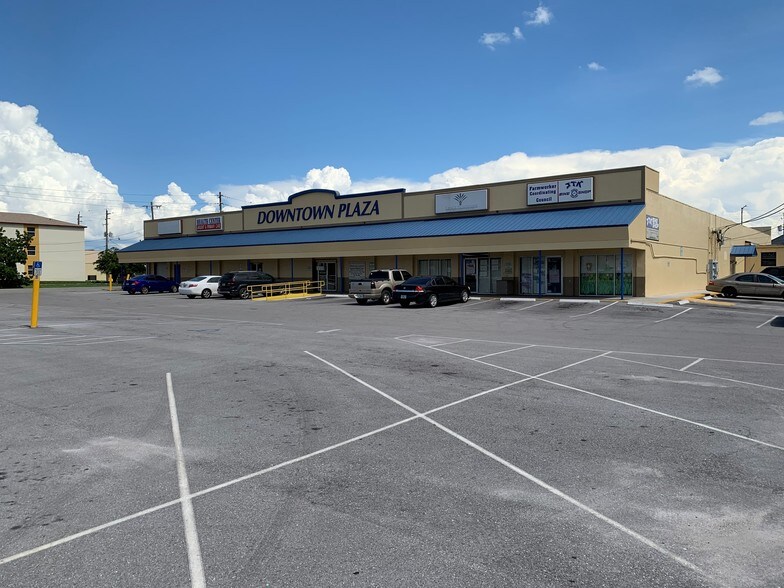 201 W Avenue A, Belle Glade, FL à louer - Photo du bâtiment - Image 2 de 3