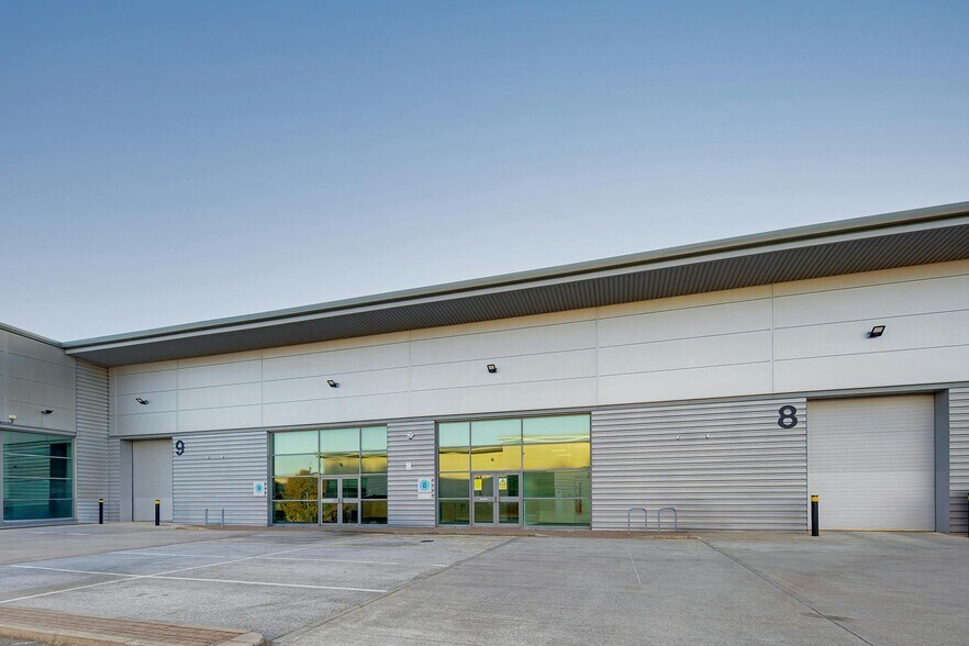 Europa Blvd, Warrington à louer - Photo du bâtiment - Image 1 de 10