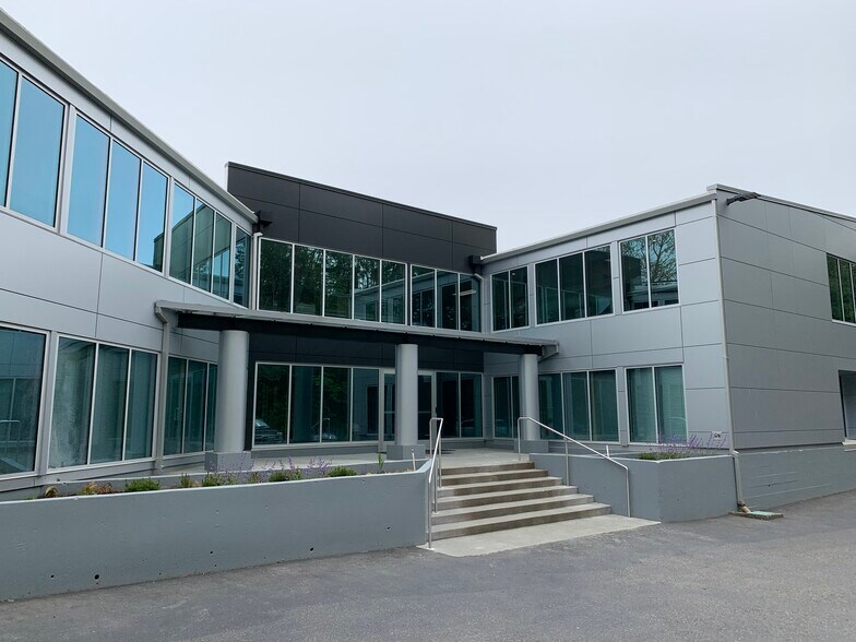 733 7th Ave, Kirkland, WA à vendre - Photo du bâtiment - Image 3 de 5