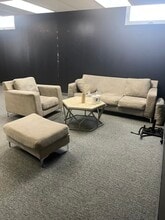 8221-8237 E Washington St, Chagrin Falls, OH for lease Building Photo- Image 2 of 6