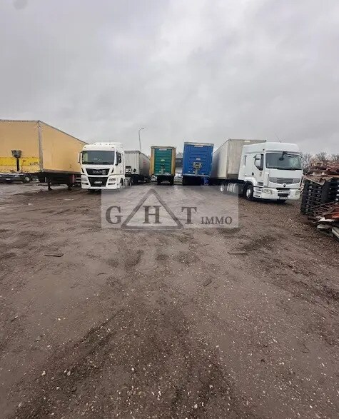 Industriel dans Orly à louer - Photo du bâtiment - Image 2 de 5