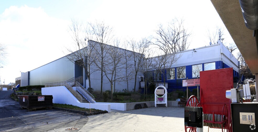 83 Harvard Ave, Stamford, CT à louer - Photo du bâtiment - Image 2 de 2