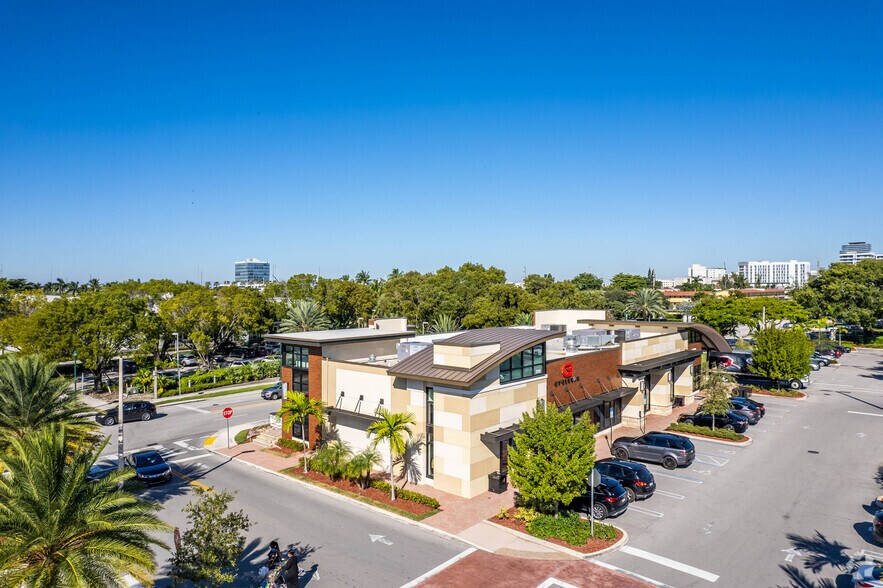 2956 Aventura Blvd, Aventura, FL for lease - Building Photo - Image 2 of 8