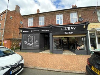 Plus de détails pour 48a-48b Oxford St, Wellingborough - Vente au détail à louer