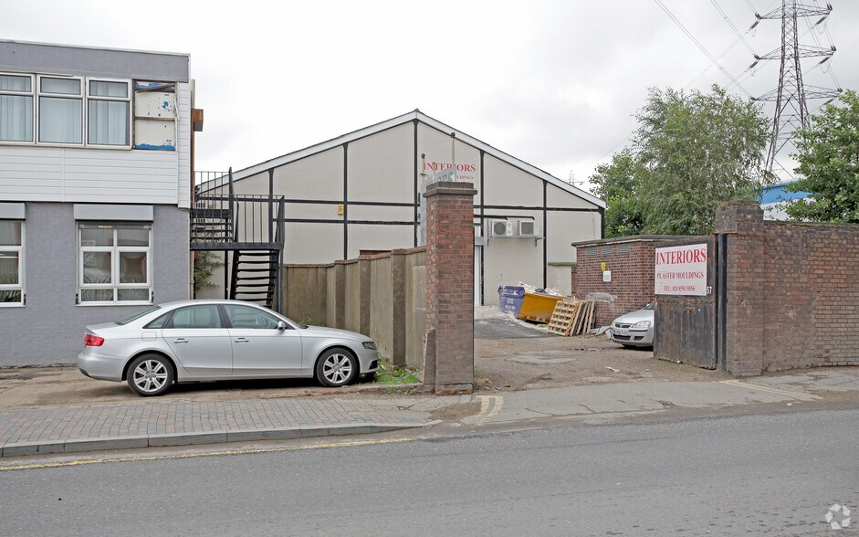 57 River Rd, Barking à louer - Photo du bâtiment - Image 3 de 3