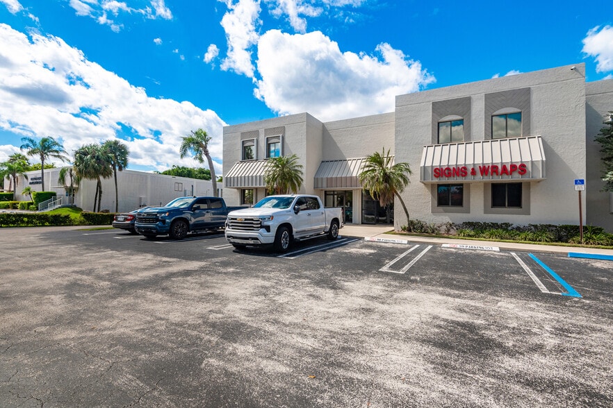 3650 Coral Ridge Dr, Coral Springs, FL for sale - Building Photo - Image 3 of 139