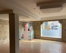 Commerce de détail dans Vigo, Pontevedra à louer Photo intérieure- Image 2 de 7