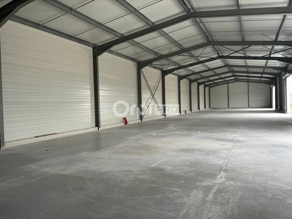 Retail in Vedène for lease Interior Photo- Image 1 of 4