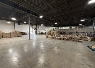65 Triangle Blvd, Carlstadt, NJ for lease Interior Photo- Image 1 of 2