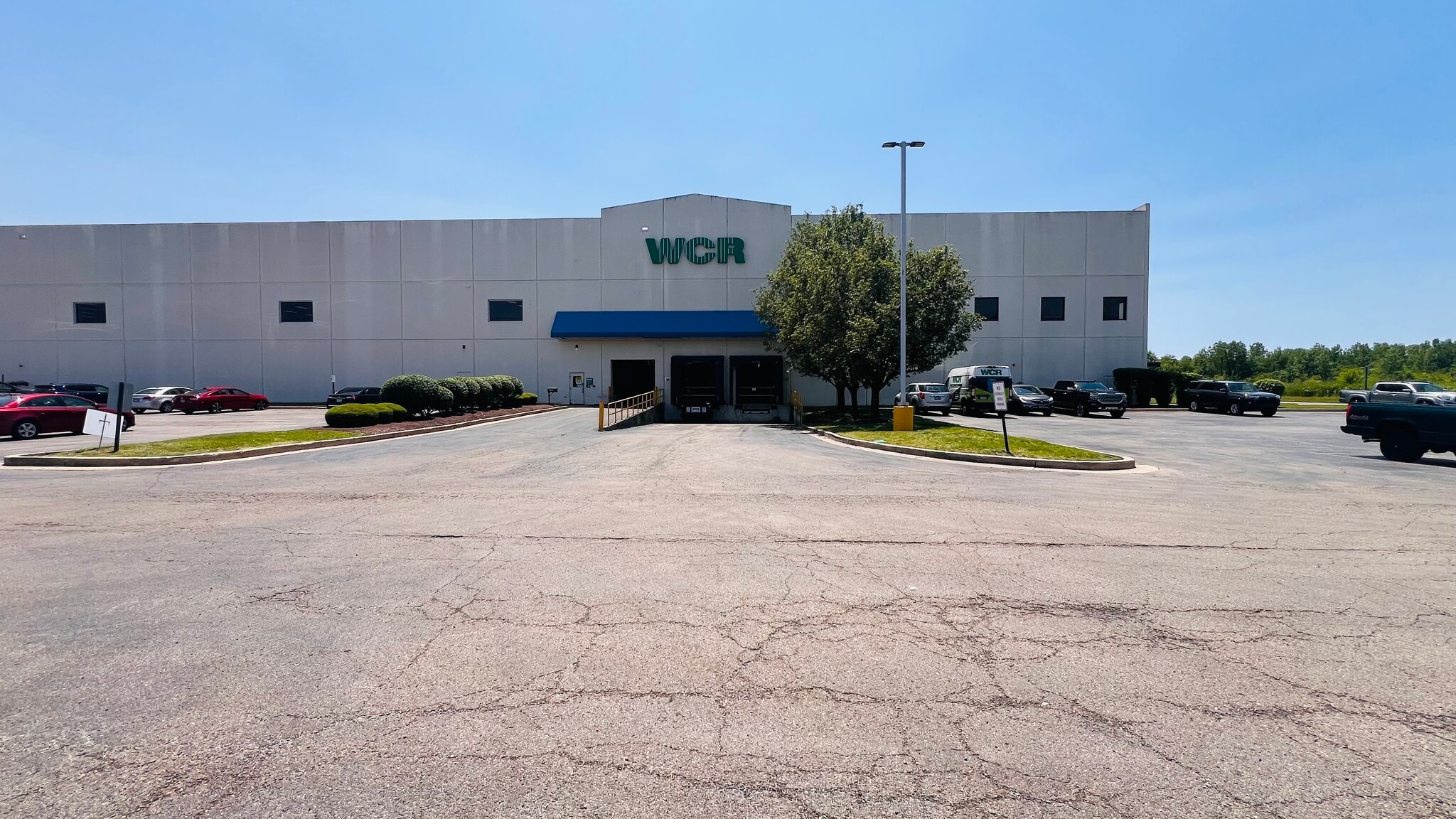 2377 Commerce Center Blvd, Fairborn, OH for lease Primary Photo- Image 1 of 8